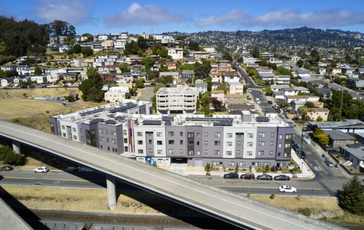 VMWP, Verana Hill, east bay affordable housing, aerial front — Photography: Ken Gutmaker