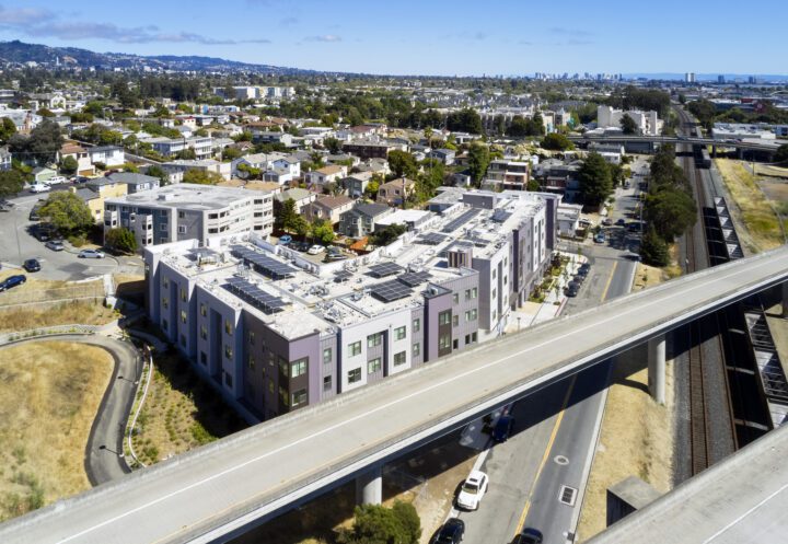 VMWP, Verana Hill, east bay affordable housing, aerial corner — Photography: Ken Gutmaker
