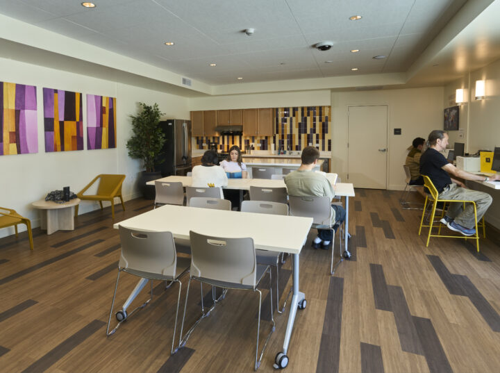 VMWP, Verana Hill, east bay affordable housing, community room — Photography: Ken Gutmaker