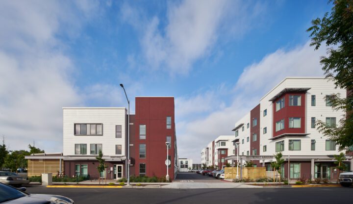 VMWP-Bell-Street-affordable_housing-motel_conversion-supportive-homeless-reuse-Paseo — Photo: Keith Baker