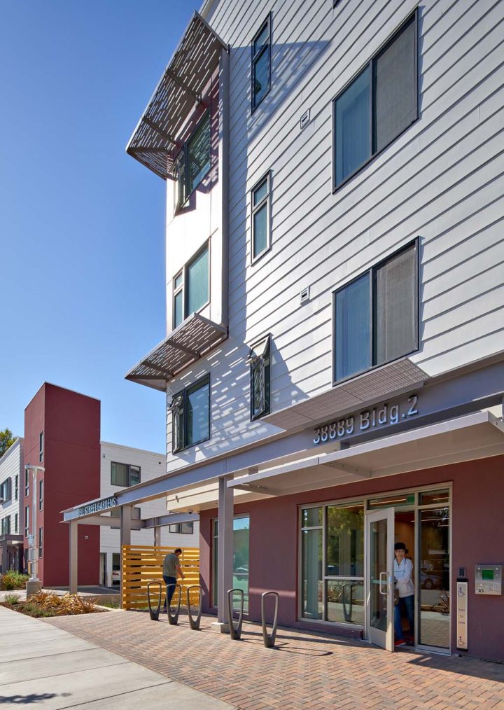 VMWP-Bell-Street-affordable_housing-motel_conversion-supportive-homeless-reuse-entry building 2 — Photo: Keith Baker