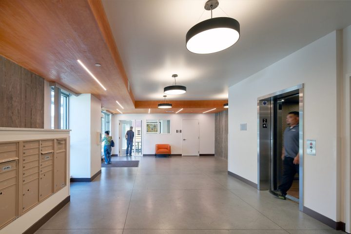 VMWP-Bell-Street-affordable_housing-motel_conversion-supportive-homeless-reuse-lobby — Photo: Keith Baker