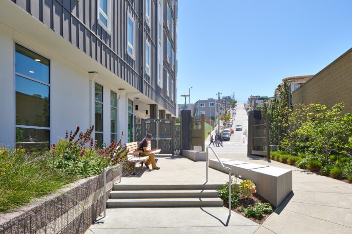 Islais Place, paseo, public space, VMWP San Francisco Affordable Housing architect — Photography: Keith Baker