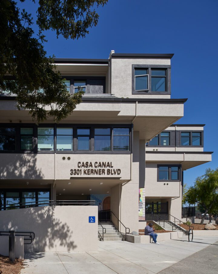 VMWP adaptive reuse, office conversion, Casa Canal, entry — Photo Credit: Keith Baker