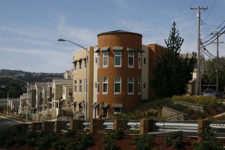 VMWP-Grand Oak Apartments-South_San_Francisco affordable_housing-corner shot