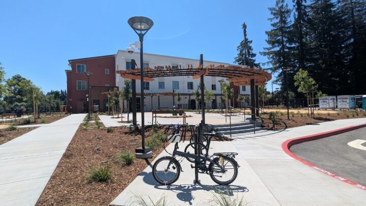Oak Gardens, Menlo Park, affordable housing veterans, bike racks — VMWP