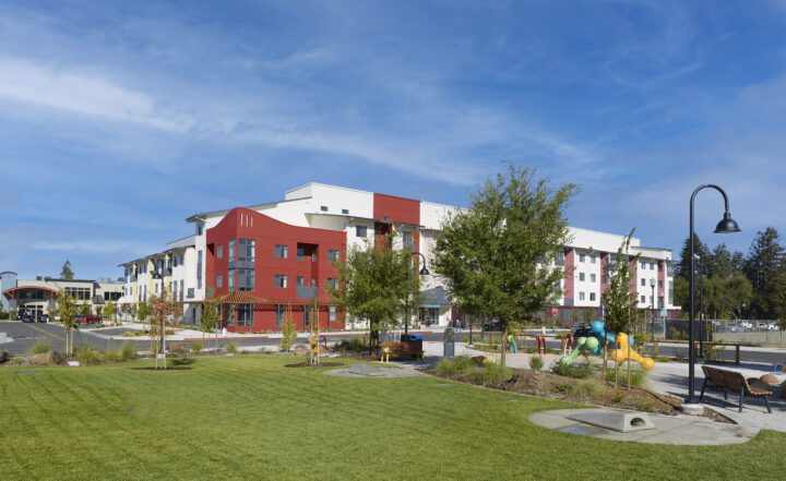 MidPen's Casa Roseland , VMWP affordable housing architect, main corner from park — Image: Ken Gutmaker